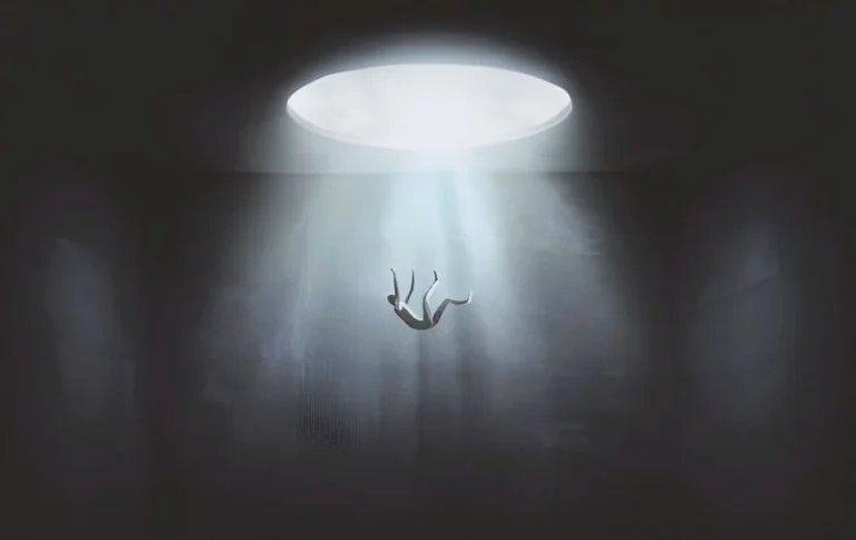 Understanding Your Dream of an Abyss A Guide to Deep Reflection and Growth
