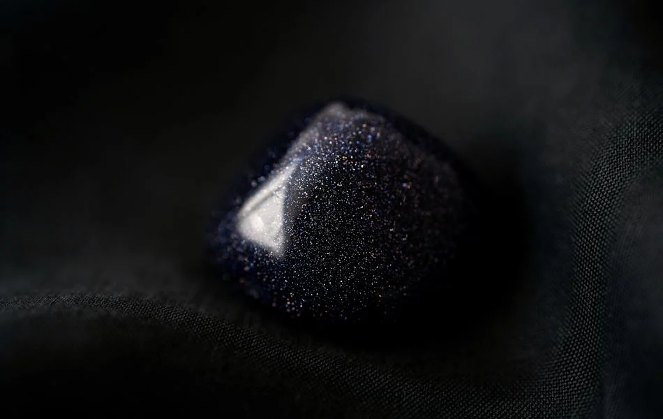 Understanding the Spiritual Meaning of Black Obsidian and It's Healing Benefits